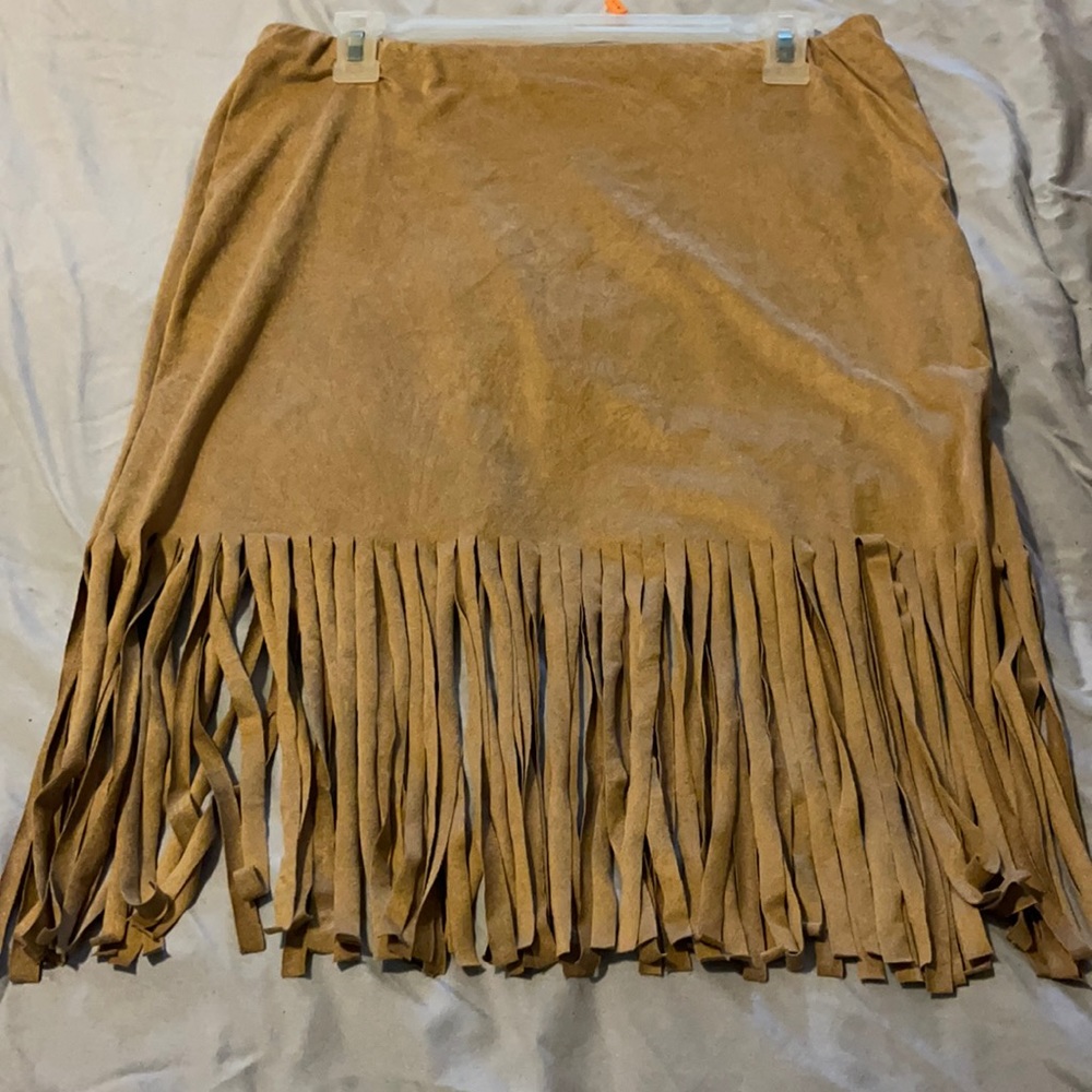 Size XL tan fringe skirt. From Rainbow.